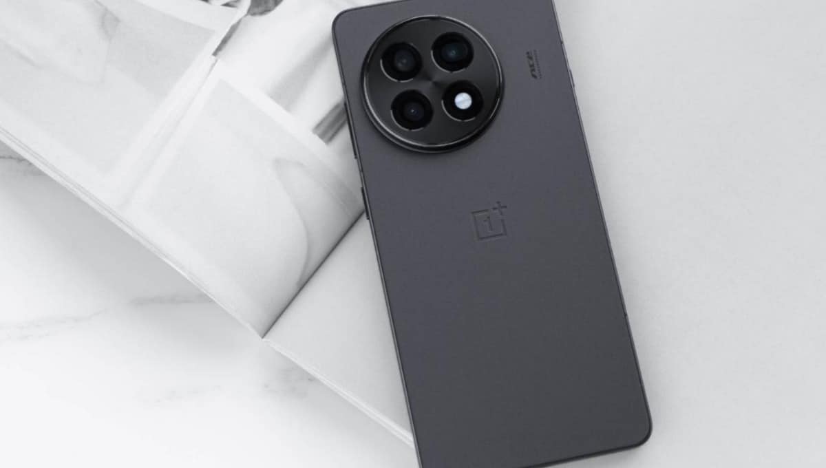 सिर्फ ₹27,000 की कीमत में OnePlus Ace 5 दमदार बैटरी, 1TB स्टोरेज और Snapdragon 8 Gen 3 के साथ जबरदस्त स्मार्टफोन