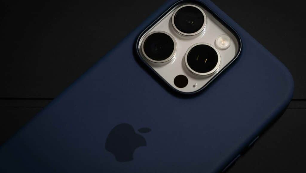 71,000 की कीमत में लॉन्च हुआ iPhone 16 Pro 48MP कैमरा, A18 Pro चिप और 5x ज़ूम के साथ अब स्मार्टफोन नहीं, एक क्रांति