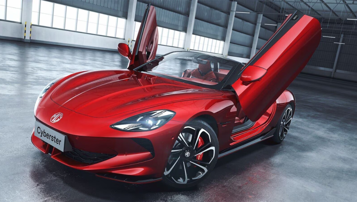  77kWh बैटरी, 725Nm टॉर्क और ₹50 लाख की कीमत यही है MG Cyberster का जादू