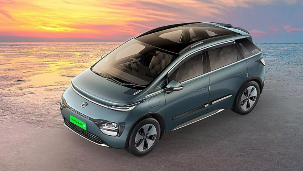  MG Windsor EV 2025: फुल चार्ज में 449 KM की रेंज, 579 लीटर बूट स्पेस और फीचर्स की बहार