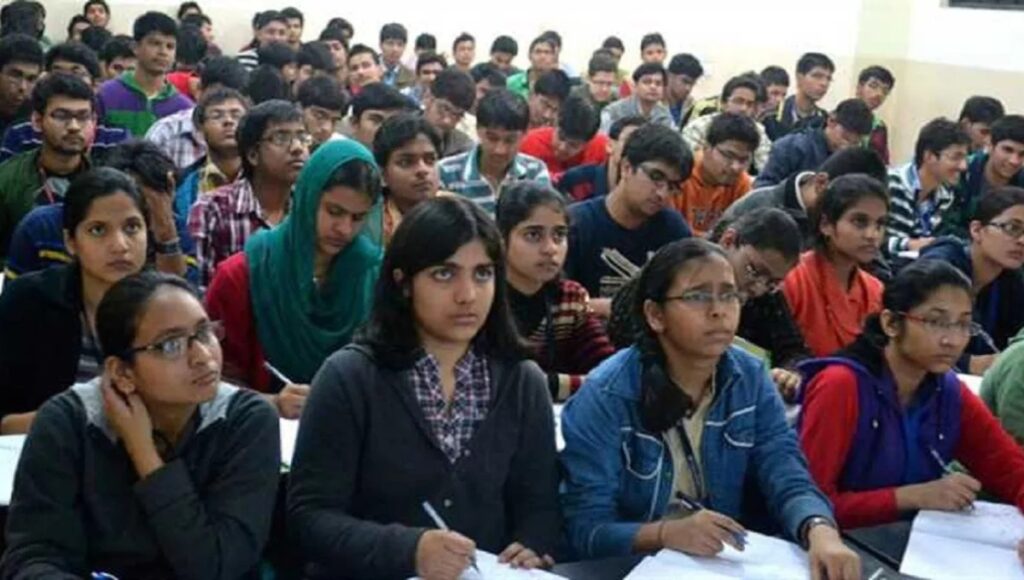 48000 रुपए की SC ST OBC scholarship का सुनहरा मौका: जानें कैसे करें ऑनलाइन आवेदन
