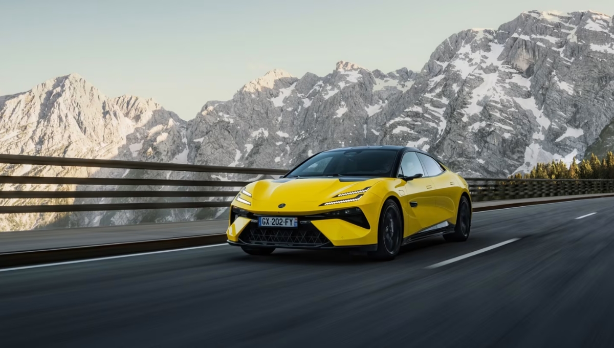 ₹1.50 करोड़ से शुरू Lotus Emeya 594bhp पावर, 250kmph टॉप स्पीड और धांसू फीचर्स