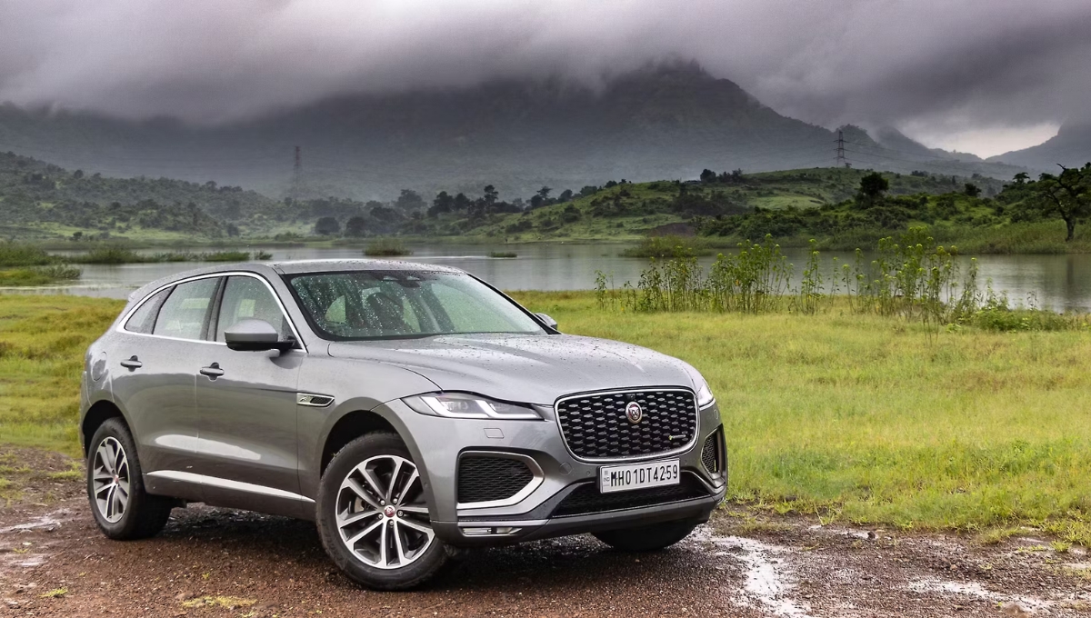 कीमत से लेकर फीचर्स तक Jaguar F-Pace SUV क्यों है सबसे बेहतरीन चुनाव
