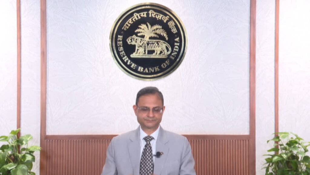 RBI ने AU स्मॉल फाइनेंस बैंक को दिया यूनिवर्सल लाइसेंस: एक दशक में पहली बार