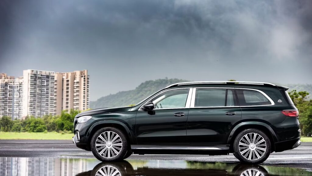 ₹3.50 करोड़ में मिल रही है Mercedes Maybach GLS जानिए इसके लक्ज़री फीचर्स और पावरफुल इंजन के बारे में