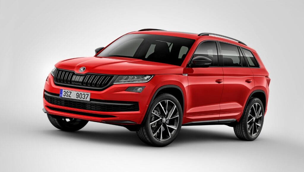 "₹38 लाख में मिलेगी 7-सीटर Skoda Kodiaq, पावरफुल 4x4 ड्राइव और 12-इंच टचस्क्रीन के साथ"