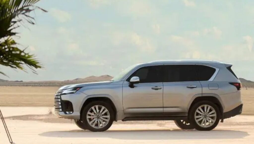 Lexus LX का प्रीमियम मॉडल लॉन्च ₹2.5 करोड़ कीमत, 25 स्पीकर साउंड और स्मार्ट फीचर्स के साथ