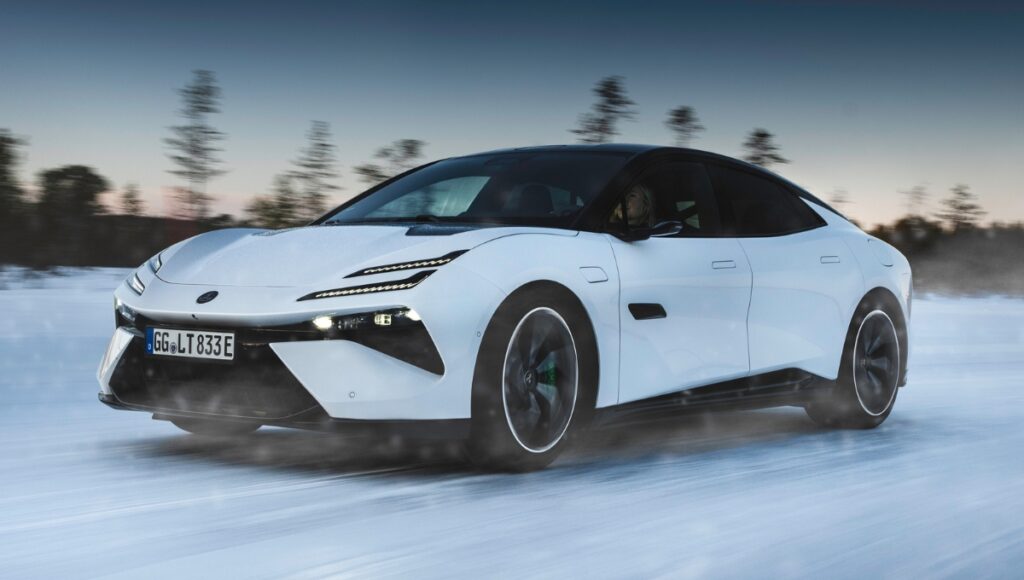 ₹1.50 करोड़ से शुरू Lotus Emeya 594bhp पावर, 250kmph टॉप स्पीड और धांसू फीचर्स