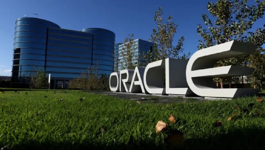 Oracle के लंबे समय से सुरक्षा प्रमुख ने छोड़ी कंपनी, बड़े पुनर्गठन का असर