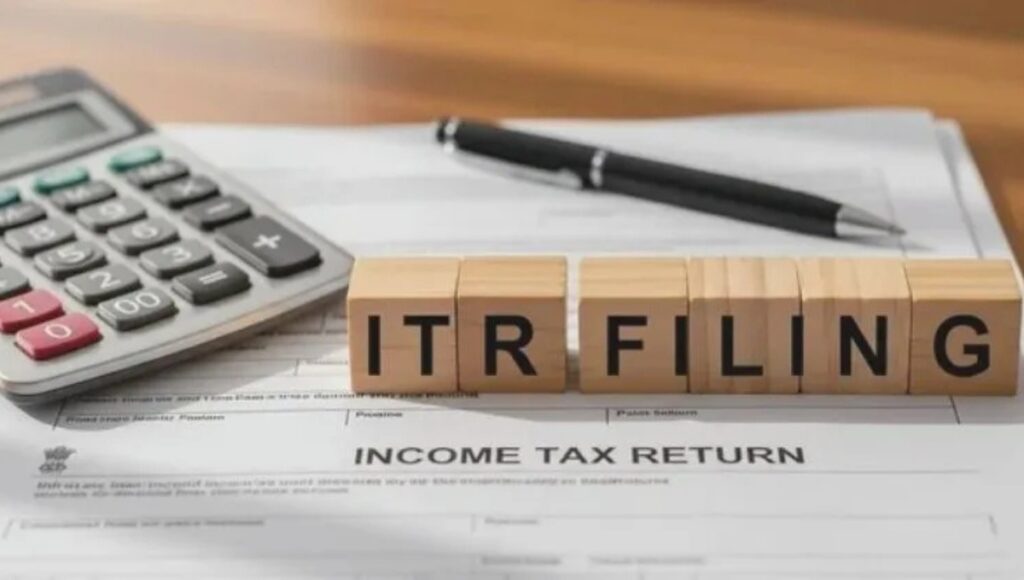 ITR Filing News 2025: आखिरी तारीख नज़दीक, बढ़ेगी डेडलाइन या लगेगा जुर्माना जानें ताज़ा अपडेट