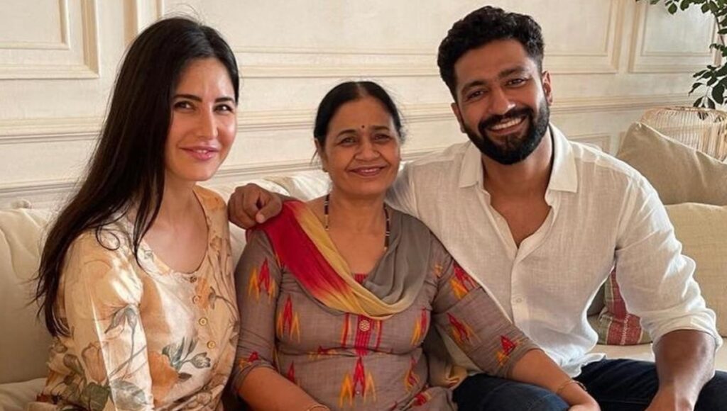 Katrina Kaif और Vicky Kaushal बनने वाले हैं माता-पिता: बेबी बंप फ्लॉन्ट करती तस्वीर ने जीता फैन्स का दिल
