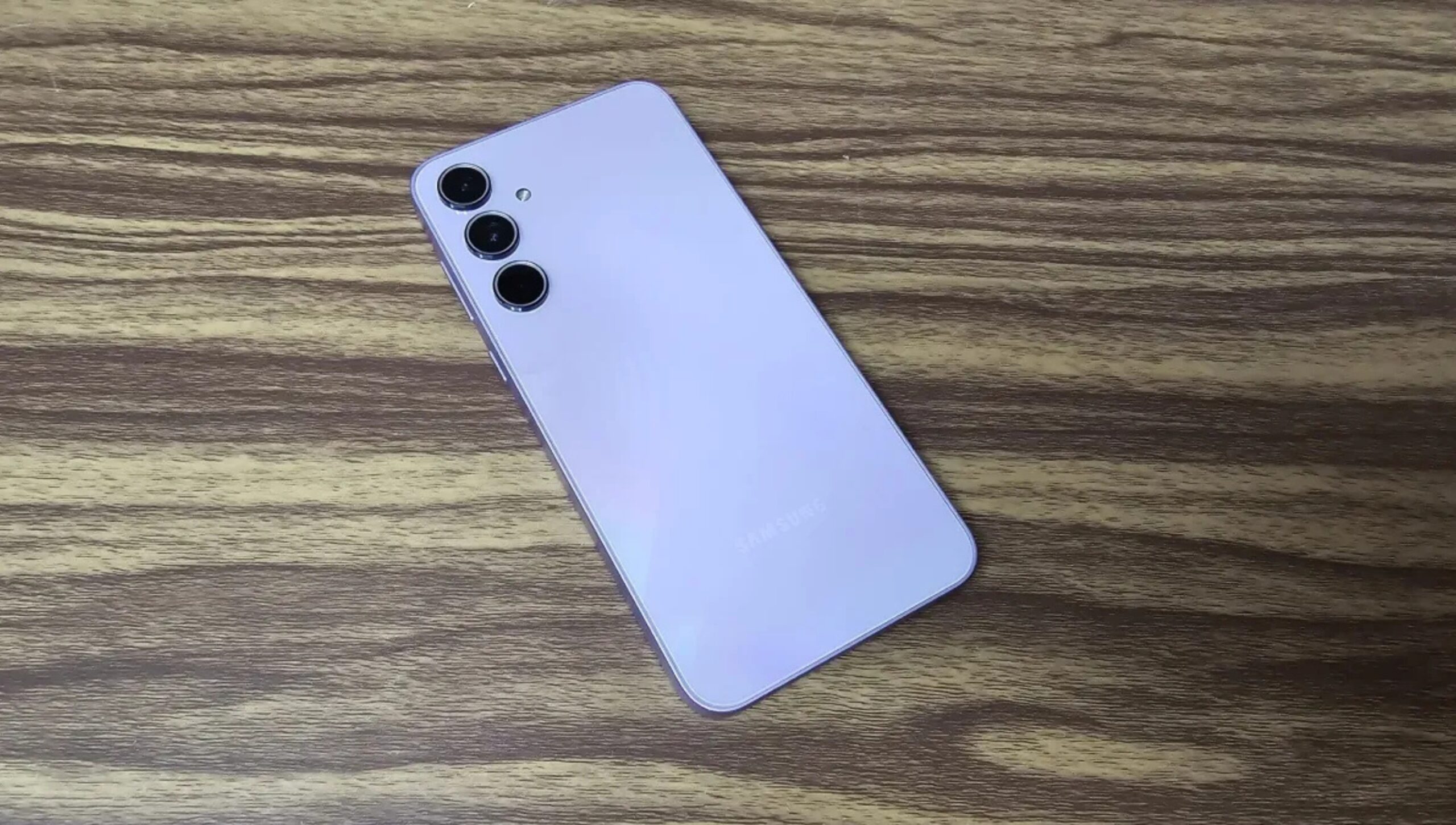Samsung Galaxy A35 5G पर तगड़ा डिस्काउंट: अब सिर्फ ₹19,999 में मिल रहा है शानदार स्मार्टफोन