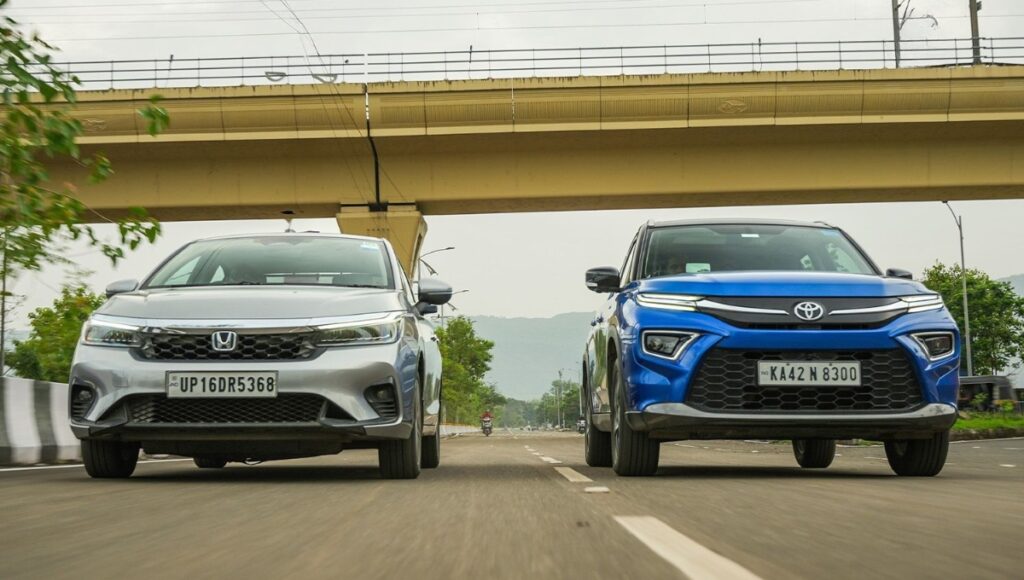 Honda City Hybrid Vs Toyota Hyryder: शहर और हाइवे ड्राइविंग के लिए कौन है बेहतर हाइब्रिड कार