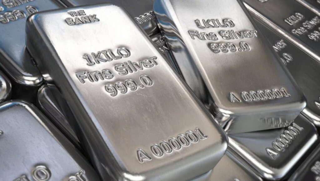 Silver Price Today: दीवाली के बाद एक हफ्ते में ₹43,000 की बड़ी गिरावट