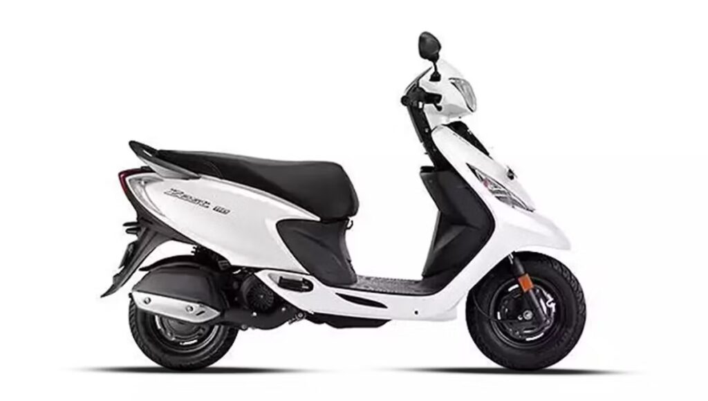 TVS Zest SXC 110 लॉन्च: डिजिटल कंसोल और नए कलर ऑप्शंस के साथ आया नया स्टाइलिश स्कूटर